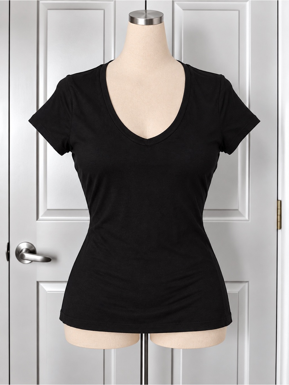 A New Day Womens Black Solid V-Neck Short Sleeve T-Shirt Top Size XS